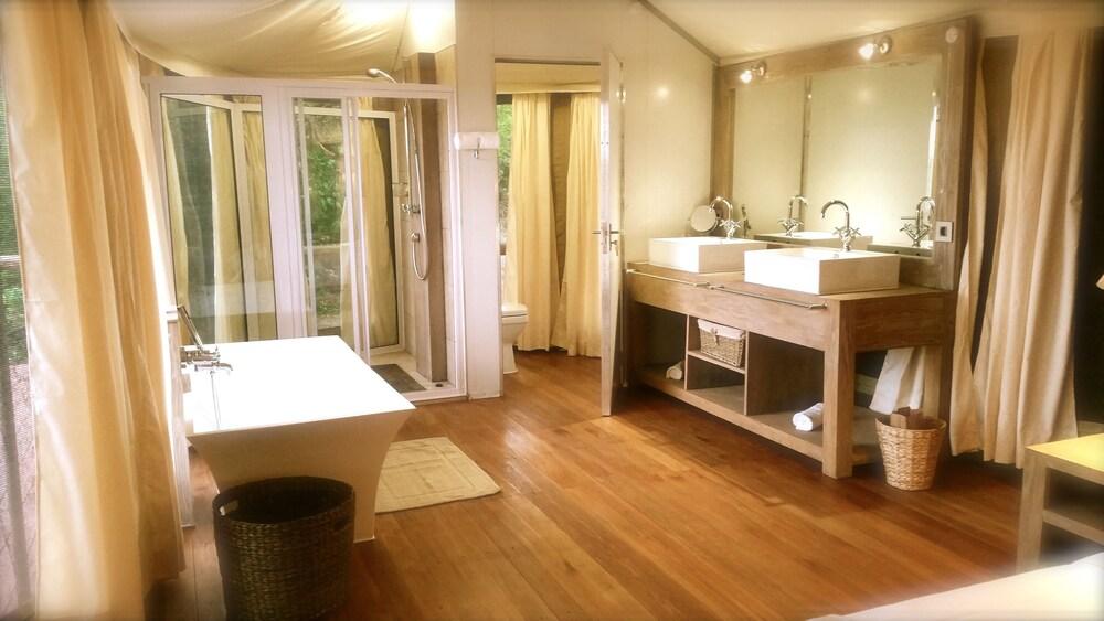 Nambwa Tented Lodge Kongola Ngoại thất bức ảnh